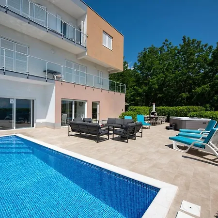 Willa Sveti Petar - With Heated Pool And Outdoor Jacuzzi Opatija