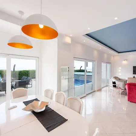 Sveti Petar - With Heated Pool And Outdoor Jacuzzi *