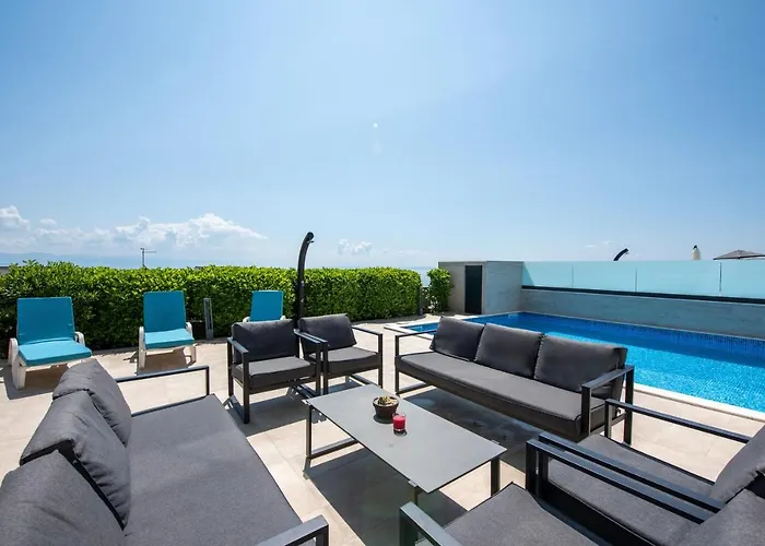 Sveti Petar - With Heated Pool And Outdoor Jacuzzi * Opatija