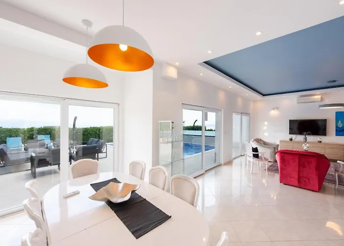 Sveti Petar - With Heated Pool And Outdoor Jacuzzi *