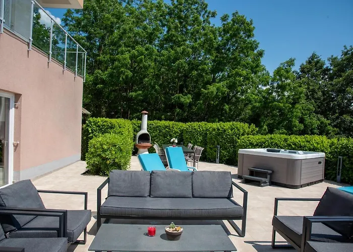 Вілла Sveti Petar - With Heated Pool And Outdoor Jacuzzi *