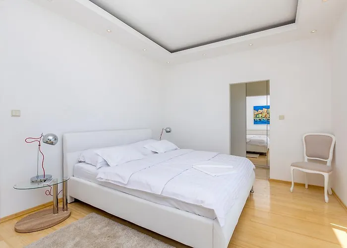 Вілла Sveti Petar - With Heated Pool And Outdoor Jacuzzi *